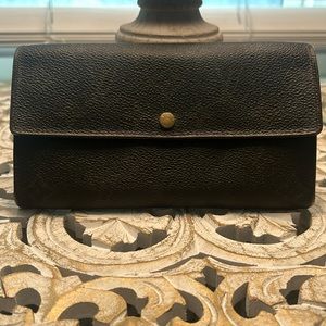 Sale ~ Louis Vuitton Monogram Sarah Wallet - 100% Authentic